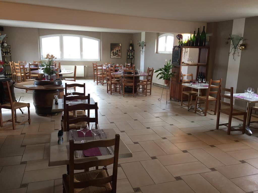 ホテル Dans Les Vignes Chamery エクステリア 写真